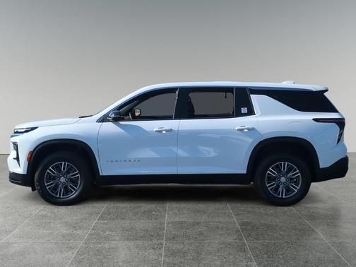 2024 Chevrolet Traverse LS