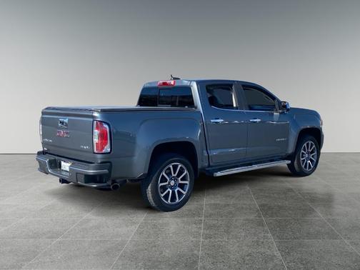 Gray 2019 GMC Canyon Denali