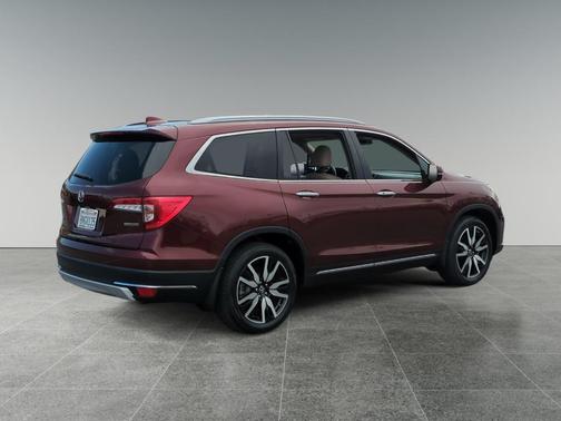 2019 Honda Pilot Touring 8-Passenger