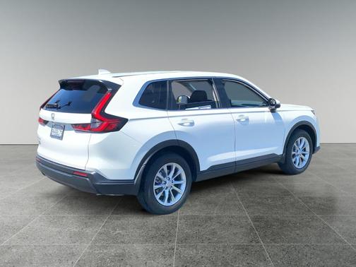 White 2023 Honda CR-V EX