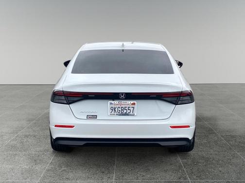 Platinum White Pearl 2024 Honda Accord EX