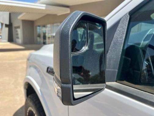 Photo 4 of 20 of 2020 Ford F-150 XLT