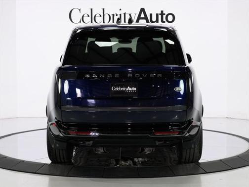 2023 Land Rover Range Rover P530 SE