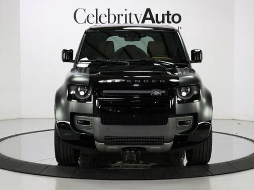 2024 Land Rover Defender 110 V8