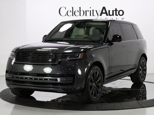 2025 Land Rover Range Rover P400 SE 7 Seat
