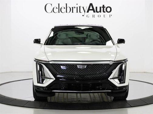 2025 Cadillac LYRIQ V