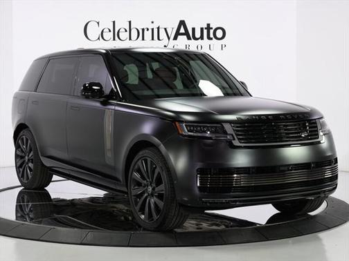2025 Land Rover Range Rover P615 SV