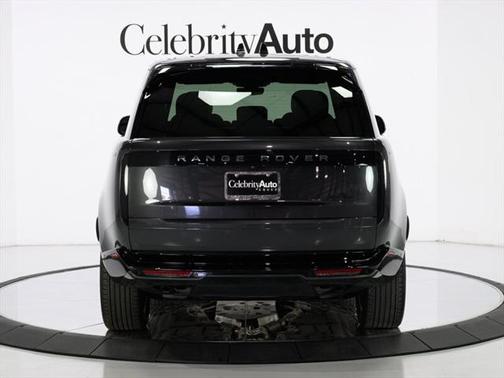 2024 Land Rover Range Rover P530 SE