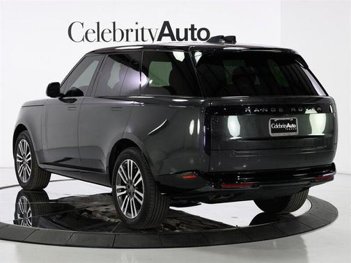 2024 Land Rover Range Rover P530 SE