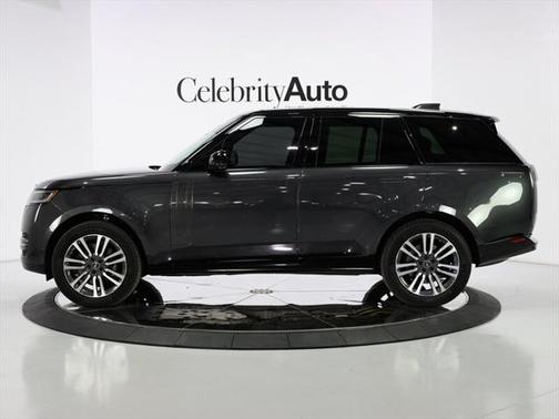 2024 Land Rover Range Rover P530 SE