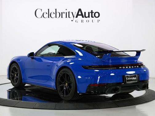 2025 Porsche 911 Carrera