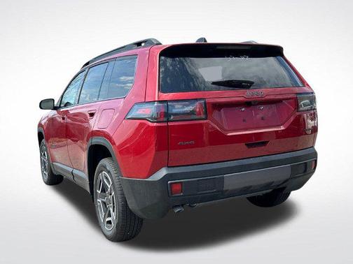 Red Hot Pearlcoat 2026 Jeep Cherokee Laredo 4x4