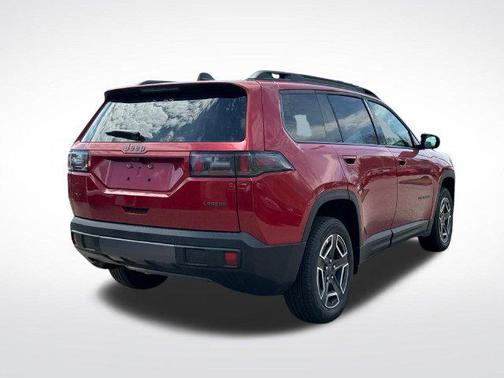 Red Hot Pearlcoat 2026 Jeep Cherokee Laredo 4x4