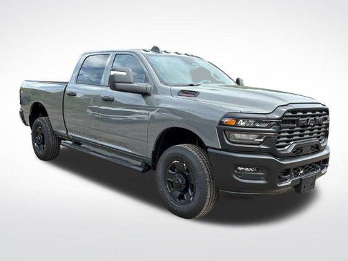 Ceramic Gray Clearcoat 2026 RAM 2500 Tradesman Crew Cab 4x4 6'4' Box