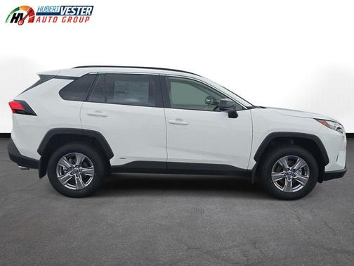 2025 Toyota RAV4 Hybrid LE