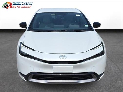 2025 Toyota Prius XLE