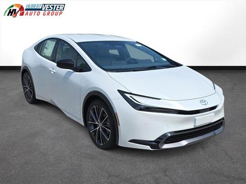 2025 Toyota Prius XLE