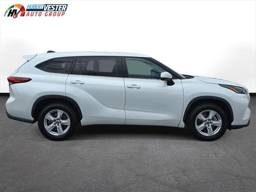 2022 Toyota Highlander L
