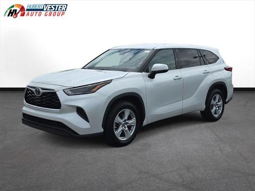 2022 Toyota Highlander L