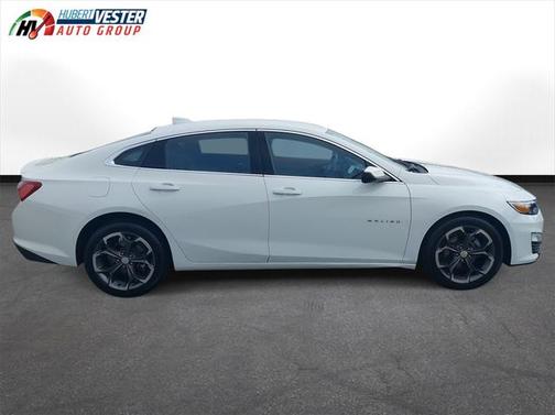 2022 Chevrolet Malibu FWD LT