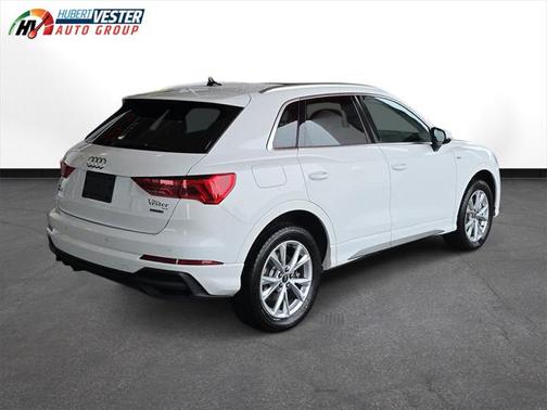 2023 Audi Q3 Premium 45 TFSI S line quattro Tiptronic