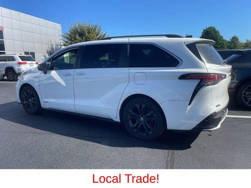 2021 Toyota Sienna XSE 7 Passenger