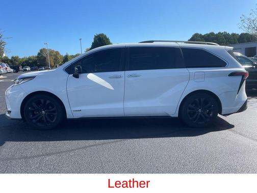 2021 Toyota Sienna XSE 7 Passenger