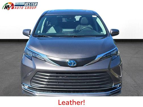 2024 Toyota Sienna XLE 8 Passenger