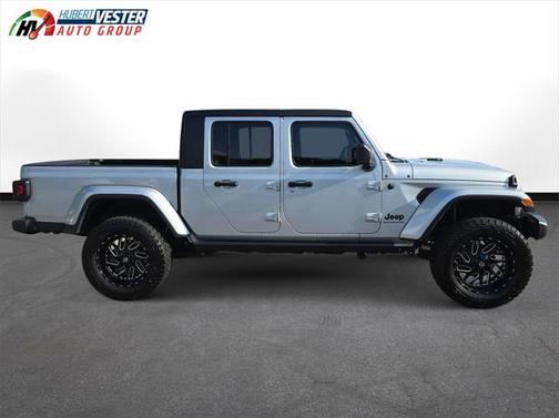 2023 Jeep Gladiator Sport S