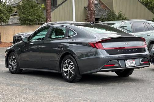 2023 Hyundai SONATA Hybrid Base