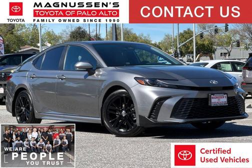 2025 Toyota Camry SE