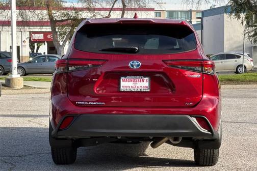 2021 Toyota Highlander Hybrid XLE