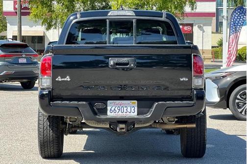 2019 Toyota Tacoma SR