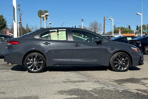 2025 Toyota Corolla Hybrid SE