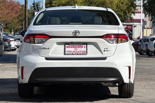2026 Toyota Corolla Hybrid LE