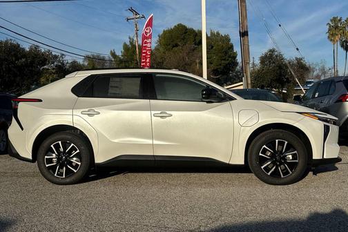 2026 Toyota bZ XLE Plus