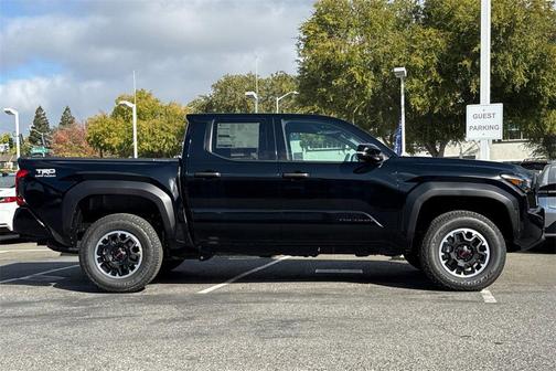 2025 Toyota Tacoma TRD Off-Road