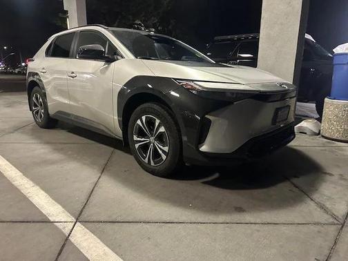 2024 Toyota bZ4X XLE