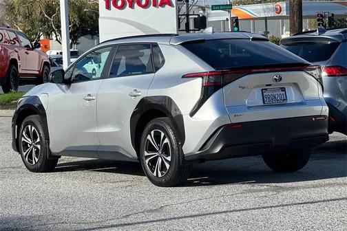 2024 Toyota bZ4X XLE