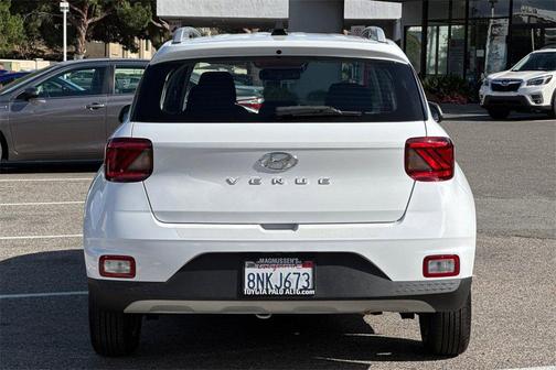 2020 Hyundai VENUE SEL