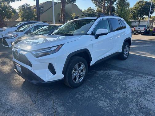 2023 Toyota RAV4 XLE