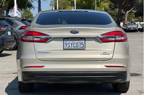 2019 Ford Fusion Hybrid SE