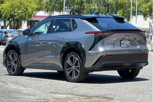 2023 Toyota bZ4X Limited