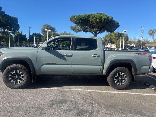 2023 Toyota Tacoma TRD Off-Road