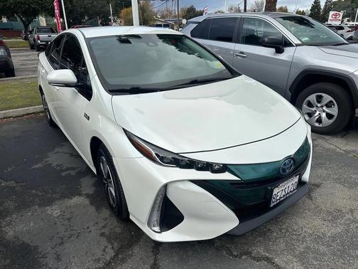 2018 Toyota Prius Prime Premium