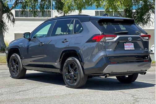 2021 Toyota RAV4 Hybrid SE