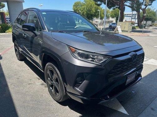 2021 Toyota RAV4 Hybrid SE