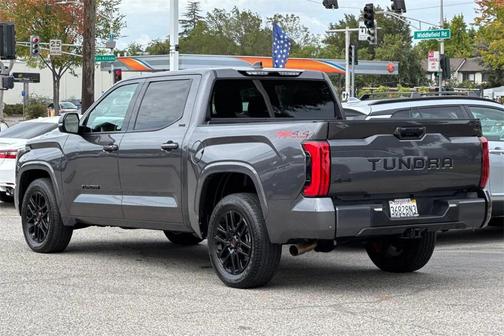 2022 Toyota Tundra SR5