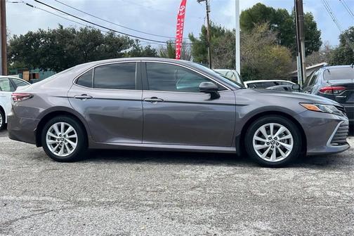 2024 Toyota Camry LE