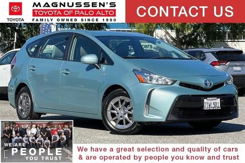 2016 Toyota Prius v Four